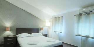 Отель Hotel Rivoli Бухарест Двухместный номер с 1 кроватью и собственной ванной комнатой-9